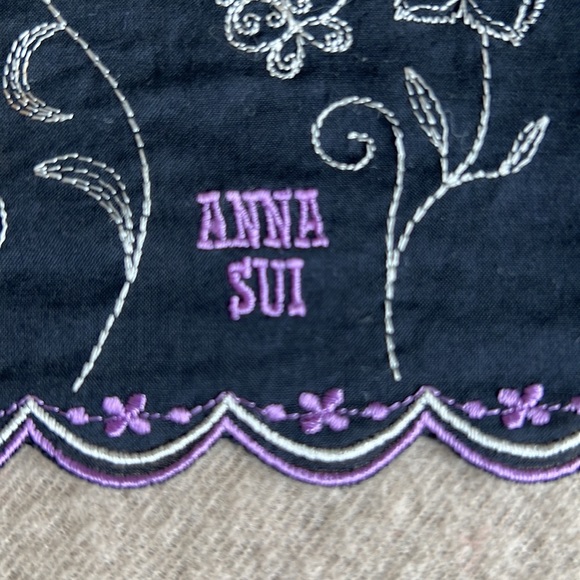 Anna Sui Scraf - Picture 2 of 4